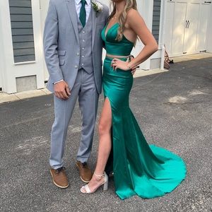 Sherri hill prom dress